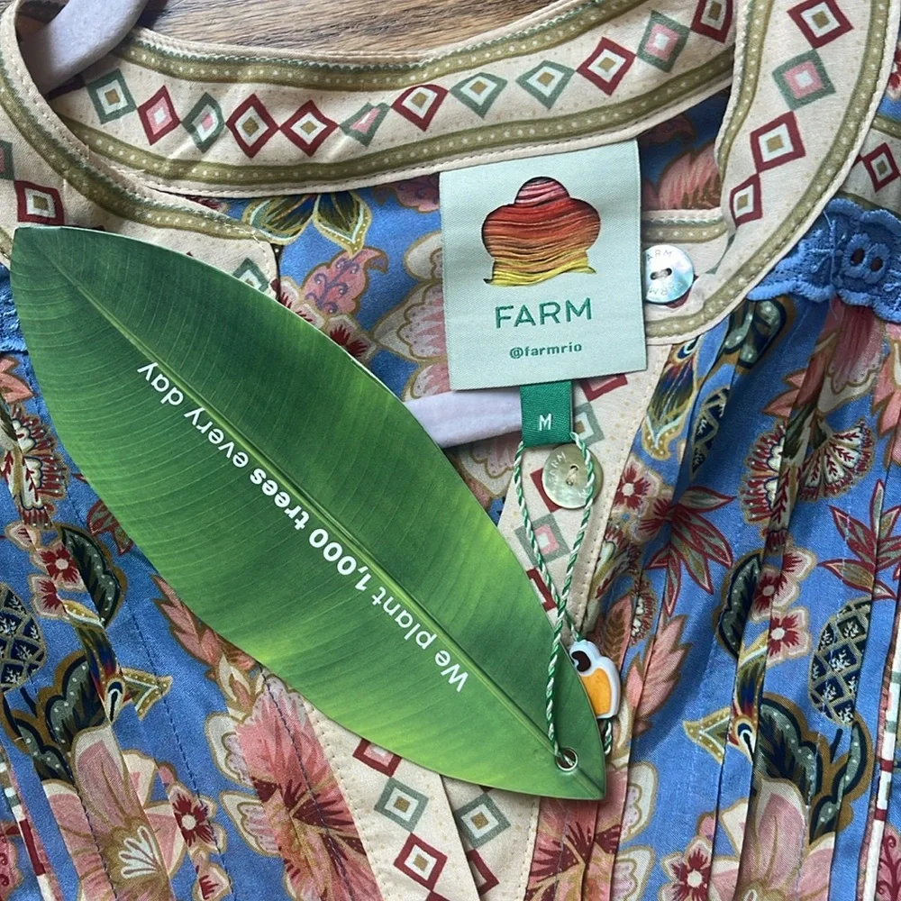 NWT Farm Rio top - Picture 2 of 9